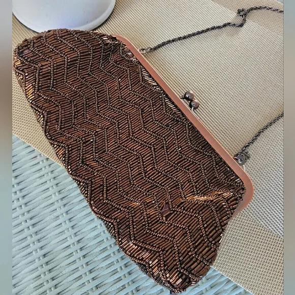 Vintage Beaded Bronze La Regale Clutch Bag Kisslock - Picture 3 of 4